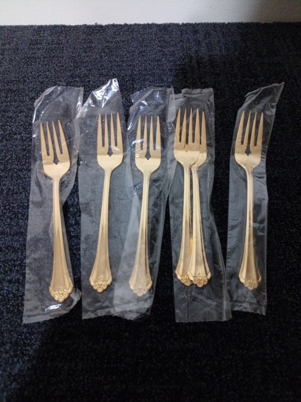 Gold Dessert Forks - Elegant Floral Handle (Set of 6)